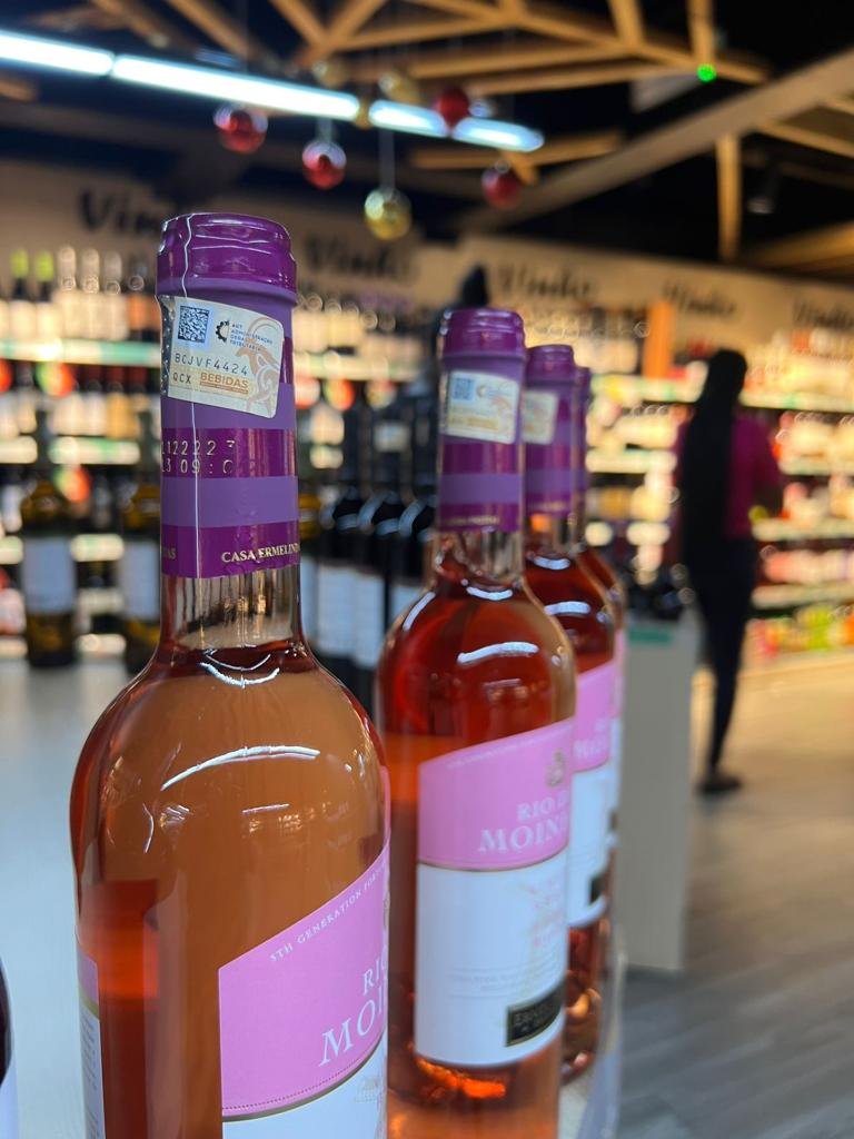 Pessoas que violarem horários legais de venda de bebidas alcoólicas podem pagar multas