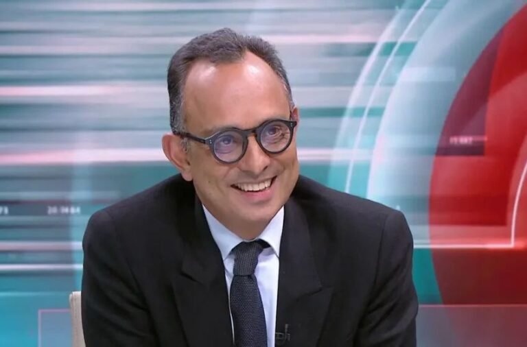 Declarações ‘ofensivas’ de jornalista português não podem ser respondidas com silêncio por parte do Governo angolano