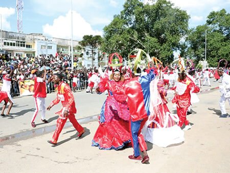 Carnaval 2025 no Huambo: Preparativos avançam para uma grande celebração dos 50 anos da Independência