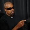 Kanye West perde contrato de 20 milhões de dólares por causa de nudez no Grammy