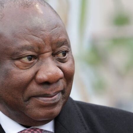Ramaphosa diz que África do Sul não vai se intimidar com cortes dos EUA