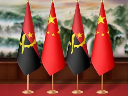 Dívida de Angola com China reduz para oito mil milhões de dólares