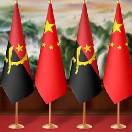Dívida de Angola com China reduz para oito mil milhões de dólares